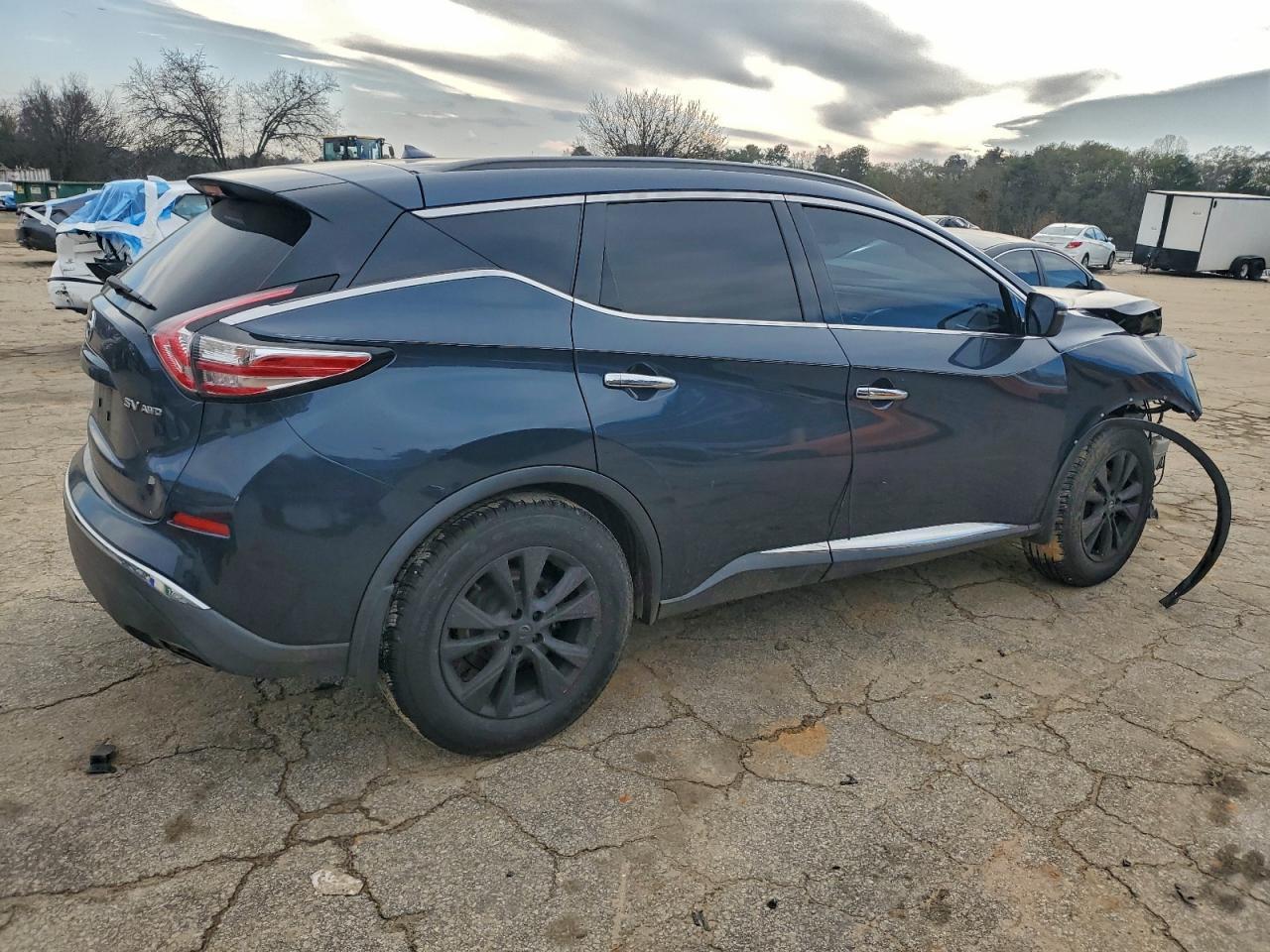 2015 Nissan Murano S - Image 3