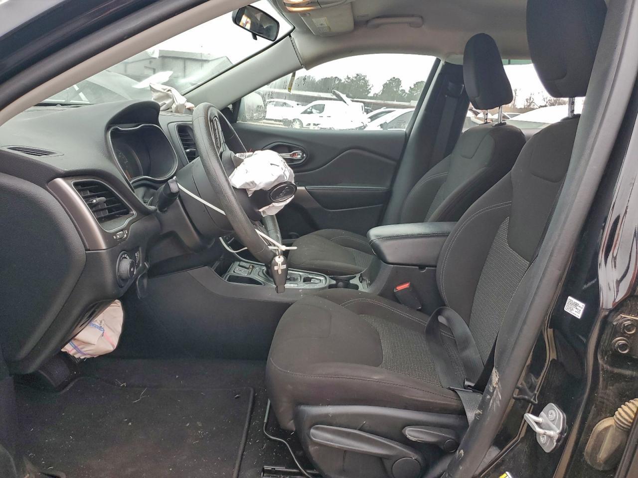 2019 Jeep Cherokee Latitude - Фото 7