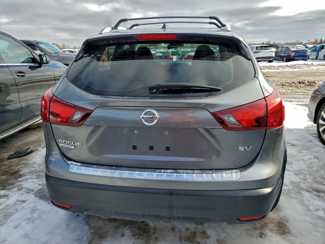 2017 Niss Rogue Sport - Фото 6