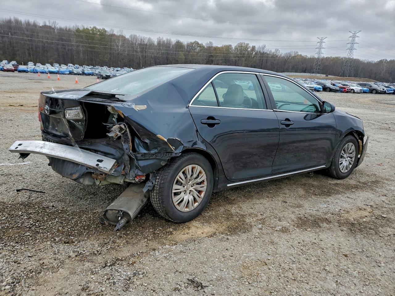 2012 Toyota Camry Base - Фото 3