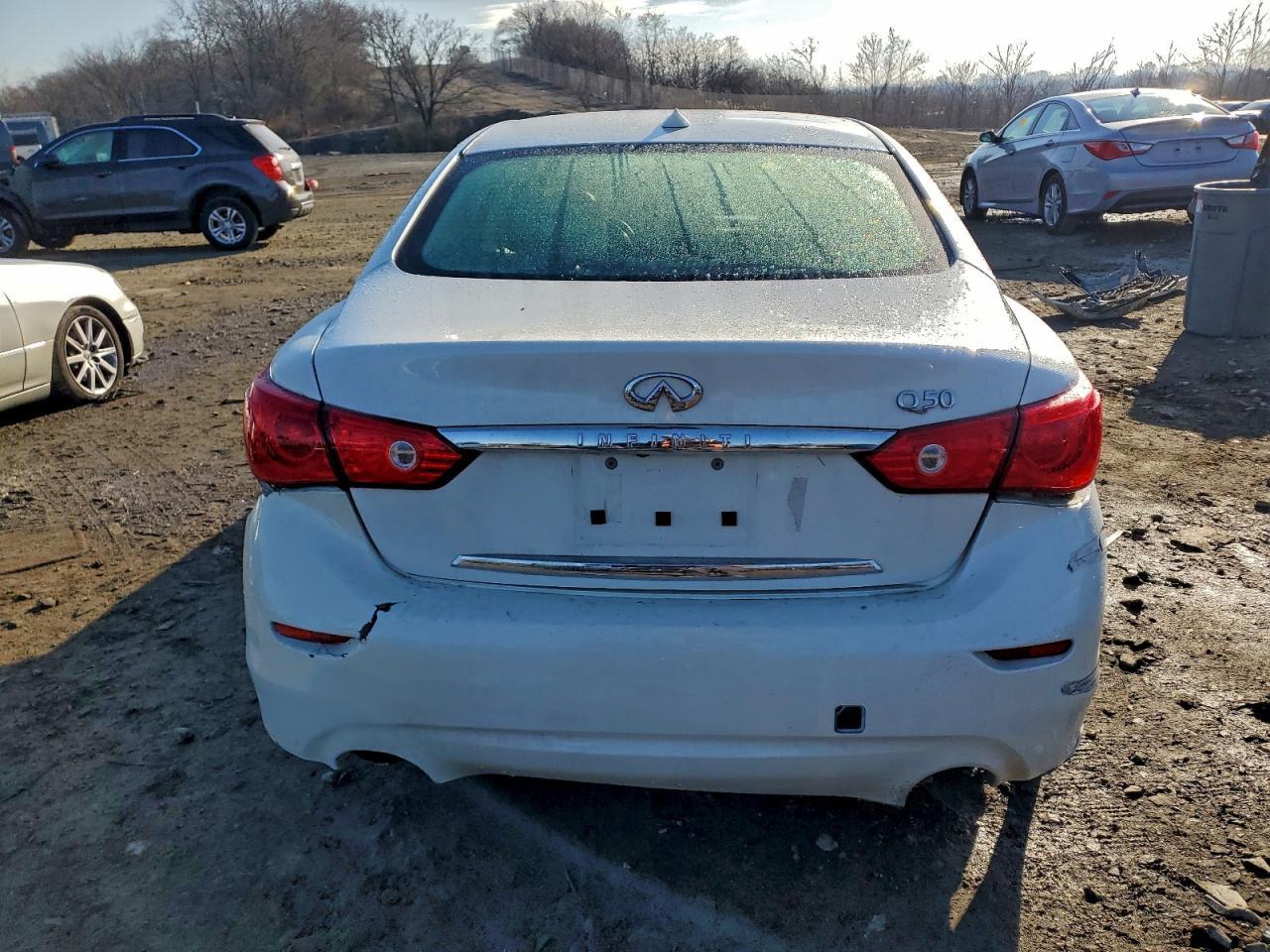 2017 Infiniti Q50 Premium - Image 6