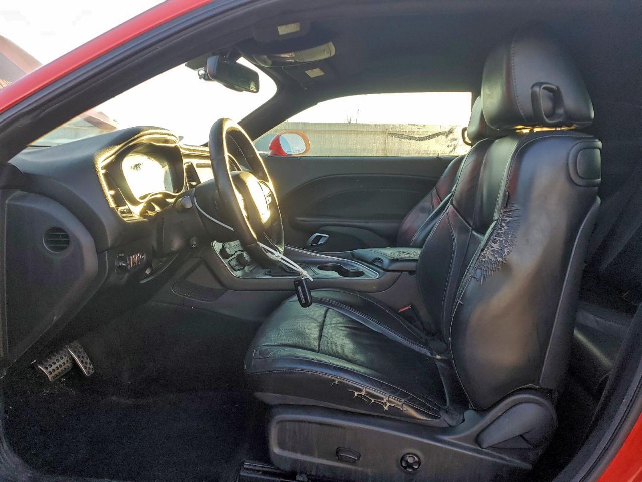 2016 Dodge Challenger Sxt - Image 7