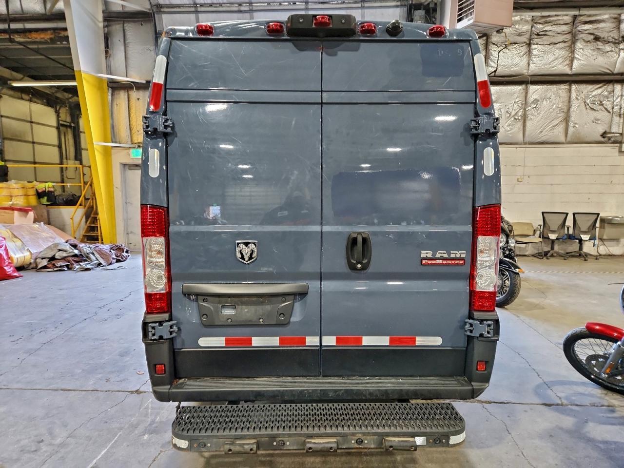 2021 Ram Promaster 3500 Delivery Van - Фото 6