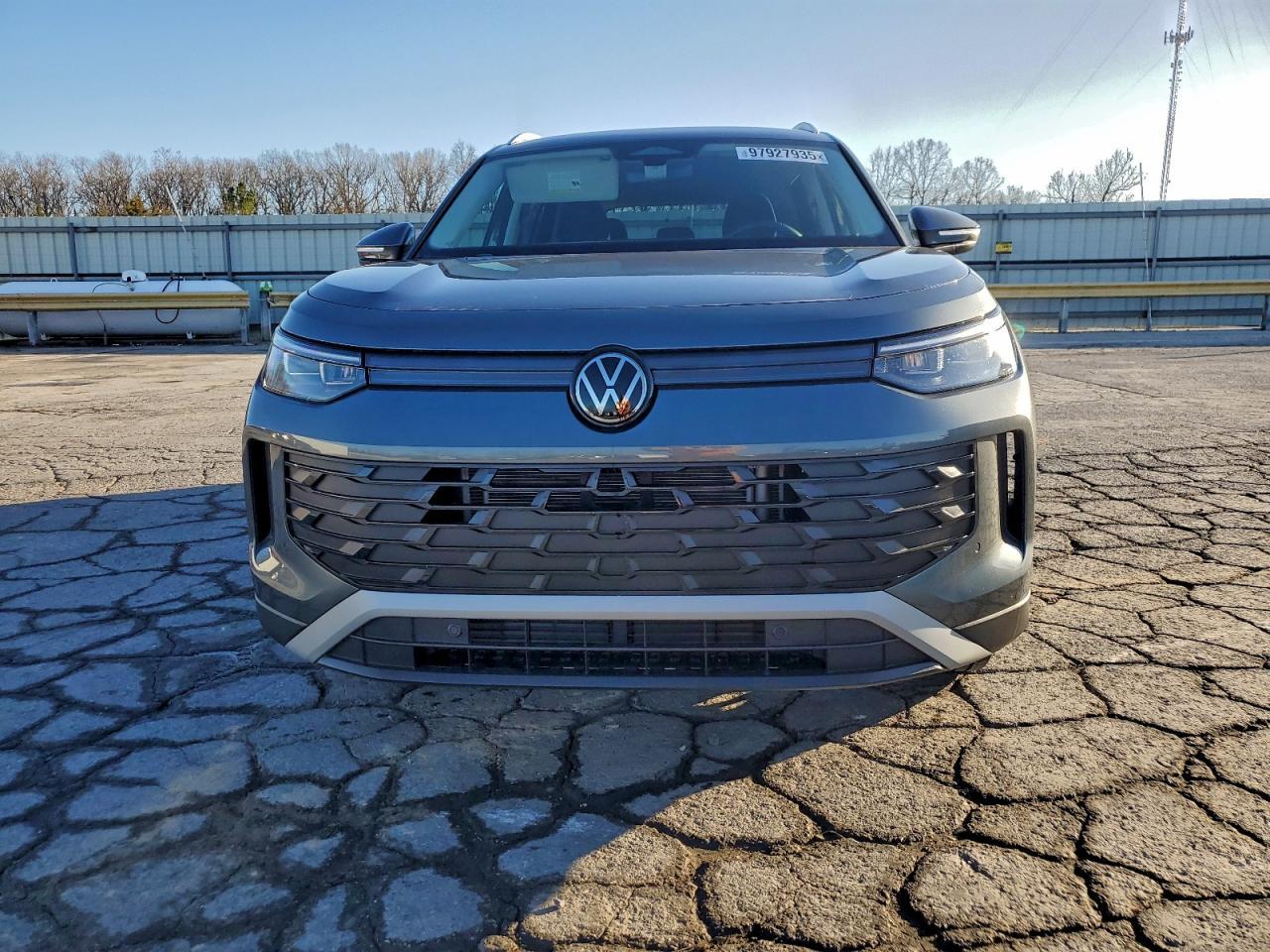 2025 Volkswagen Tiguan S - Фото 5