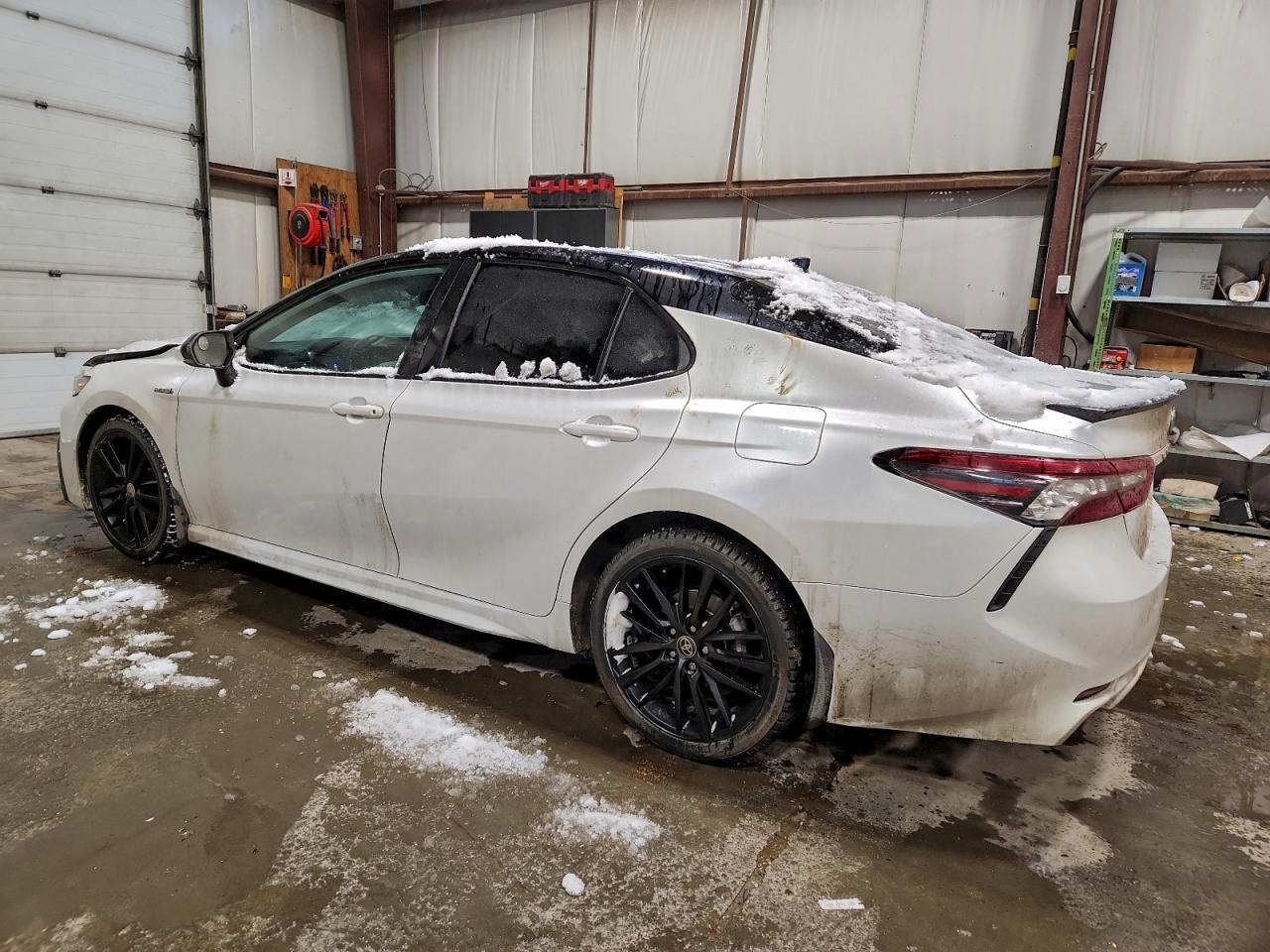 2021 Toyota Camry Xse - Image 2