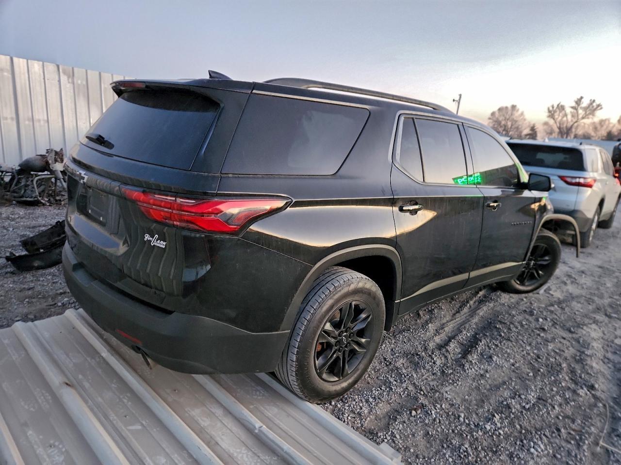 2022 Chevrolet Traverse Lt - Фото 3