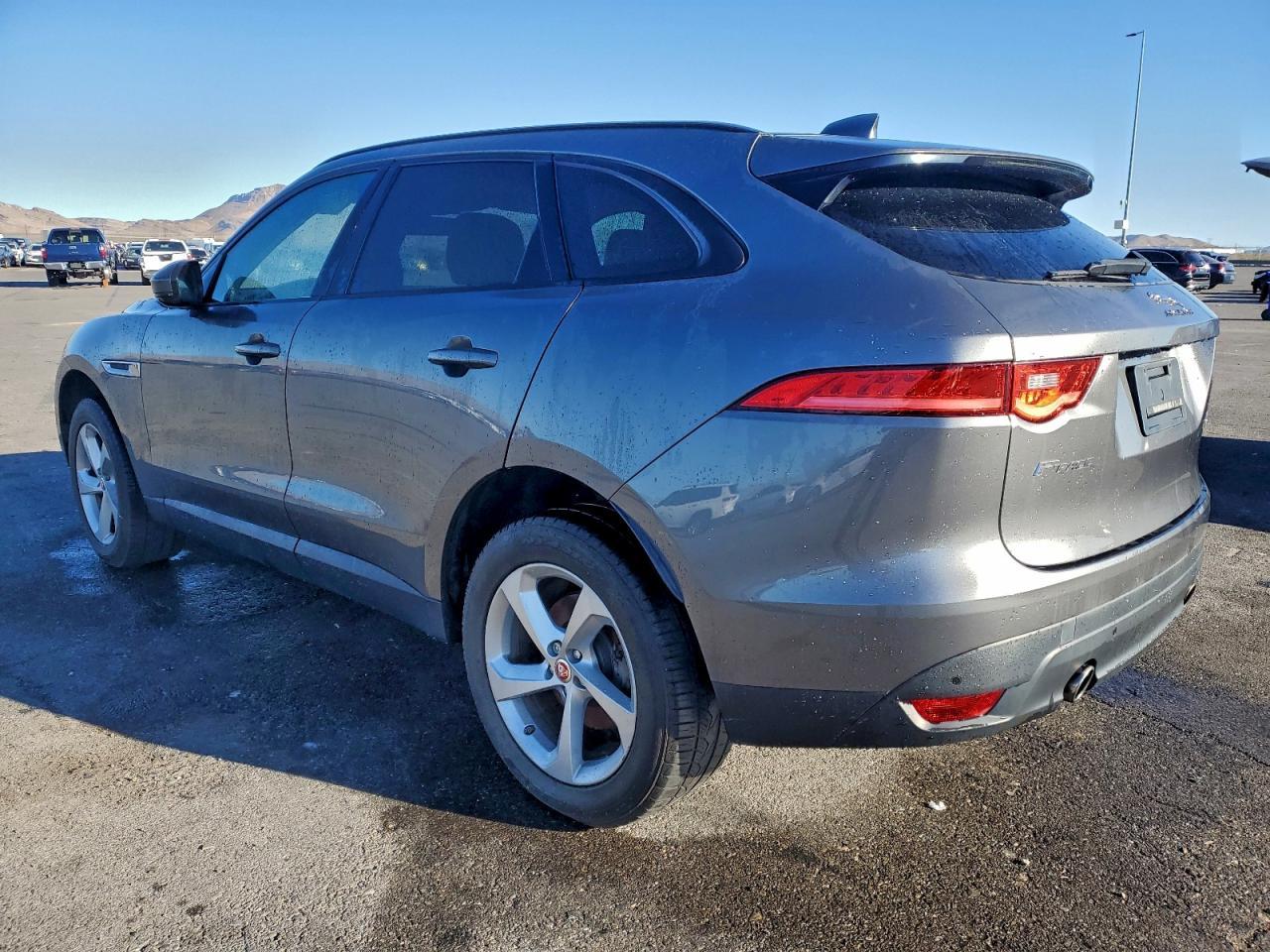 2017 Jaguar F-Pace Premium - Фото 2