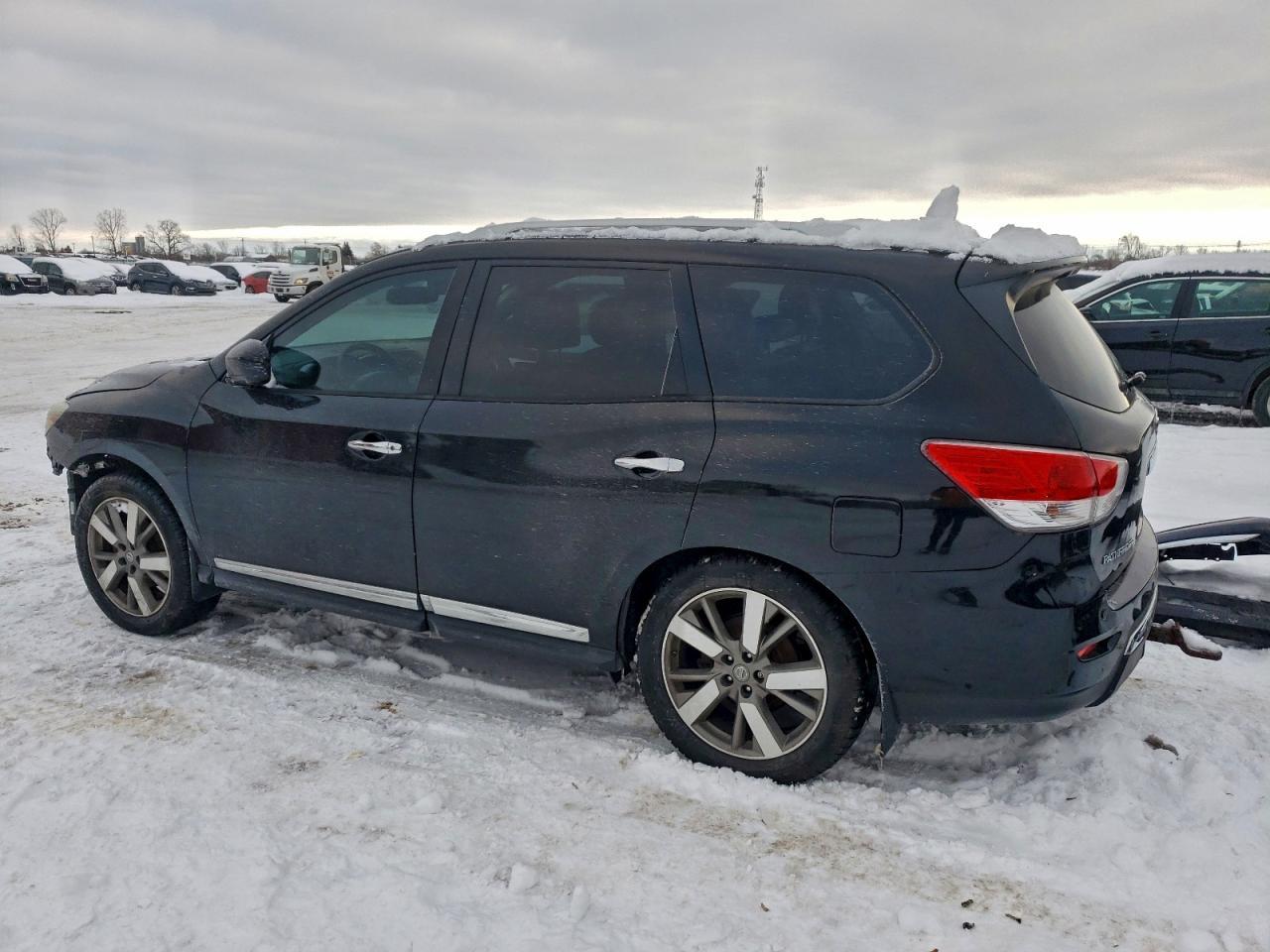2014 Nissan Pathfinder S - Фото 2
