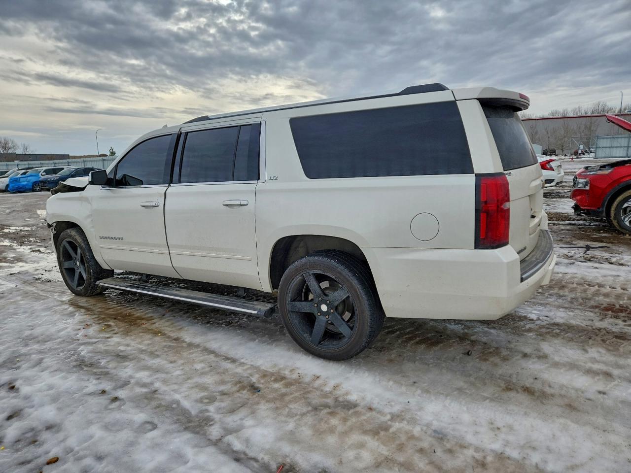 2015 Chevrolet Suburban K1500 Ltz - Image 2