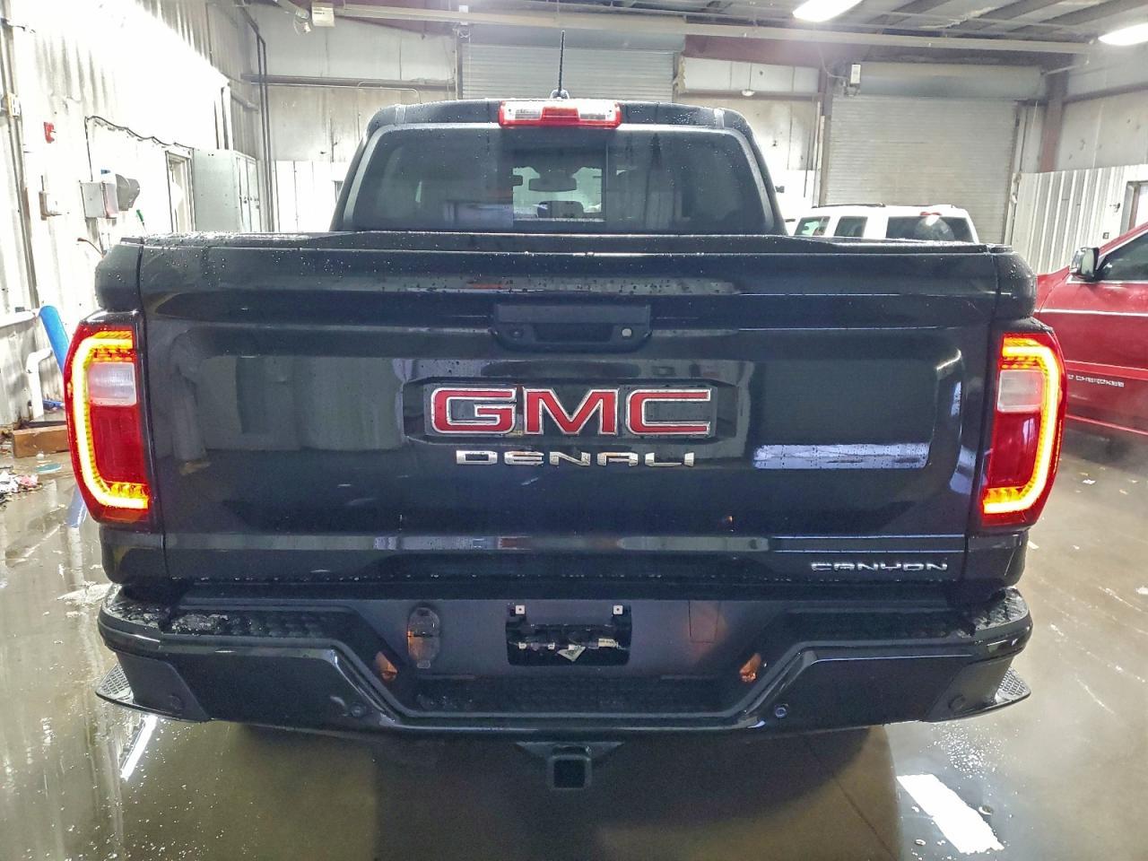 2025 GMC Canyon Denali - Фото 6