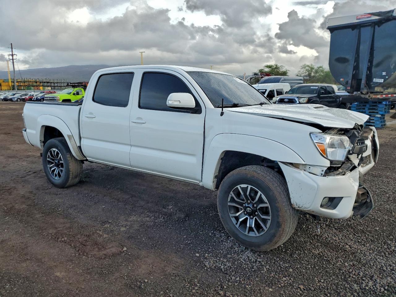 2015 Toyota Tacoma Double Cab Prerunner - Image 4