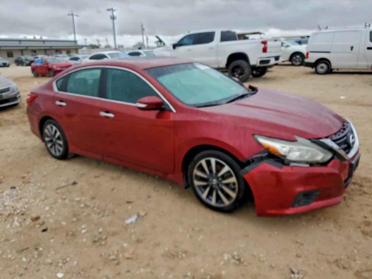 2016 Nissan Altima 2.5 - Image 4