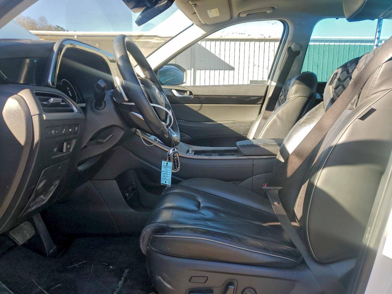 2022 Hyundai Palisade Limited - Image 7