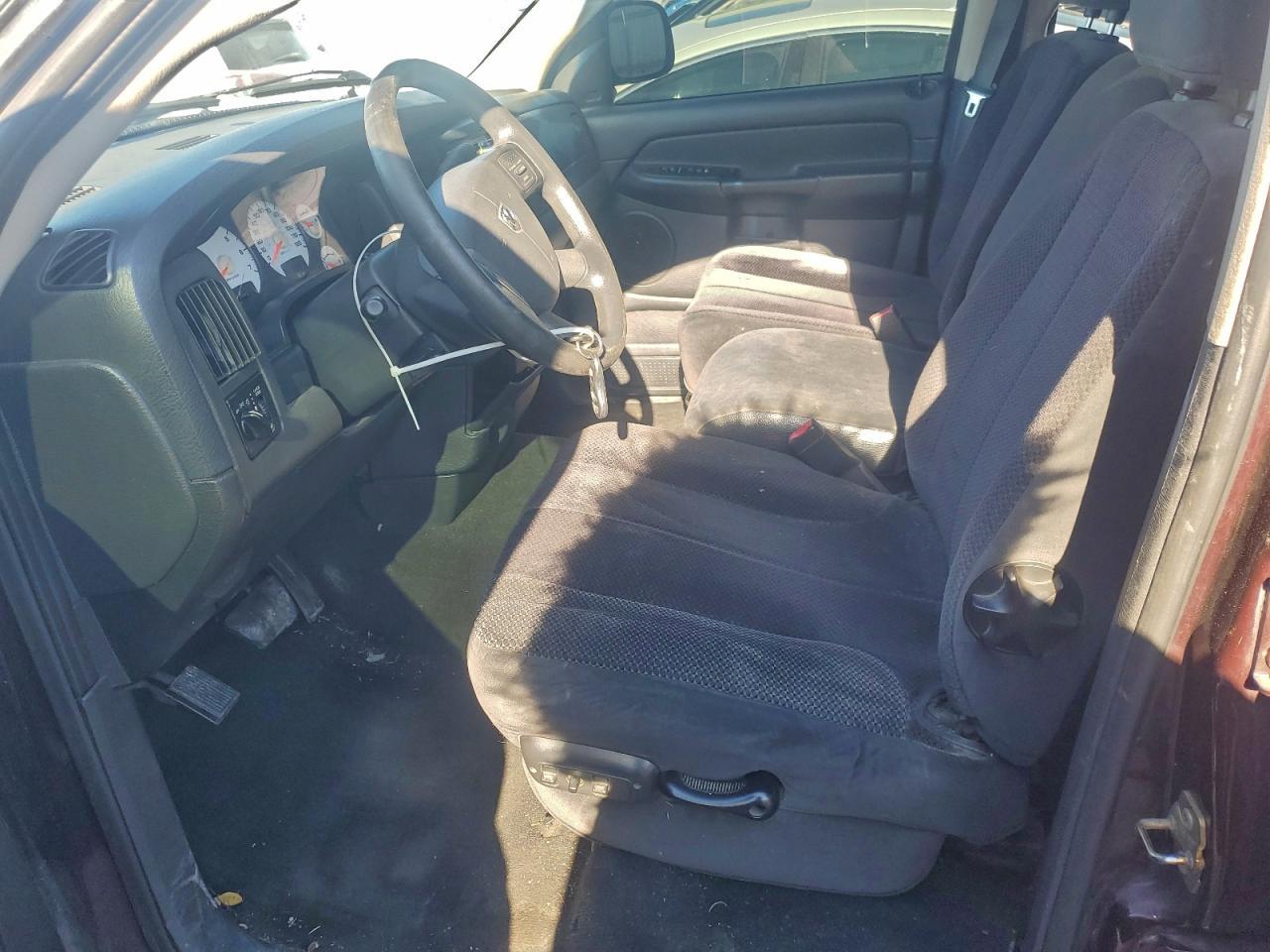 2005 Dodge Ram 1500 St - Фото 7