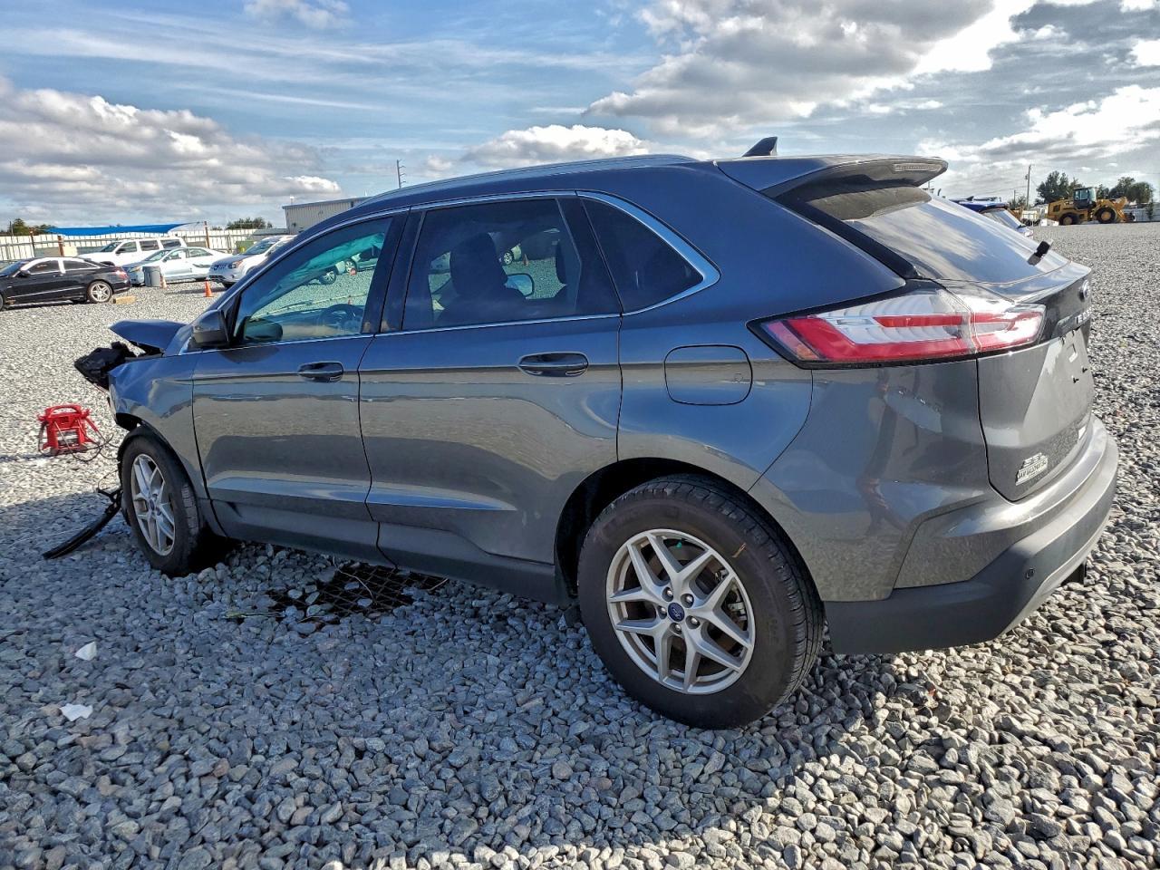 2022 Ford Edge Sel - Фото 2