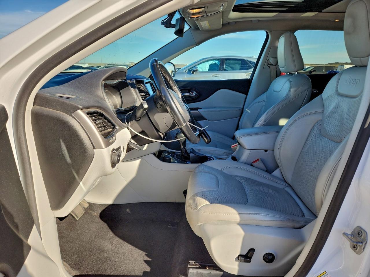 2020 Jeep Cherokee Limited - Image 7