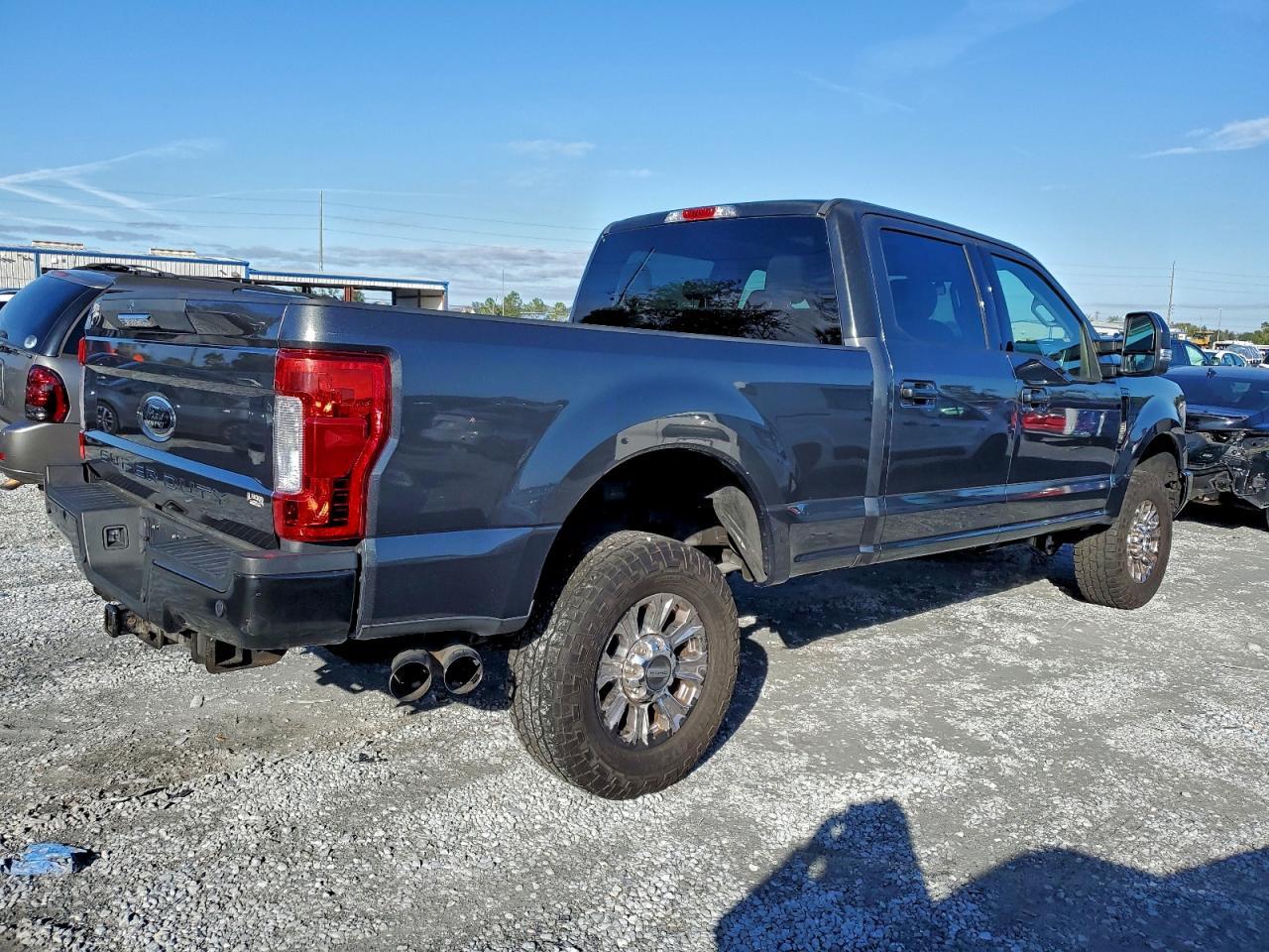 2019 Ford F250 Super Duty - Фото 3