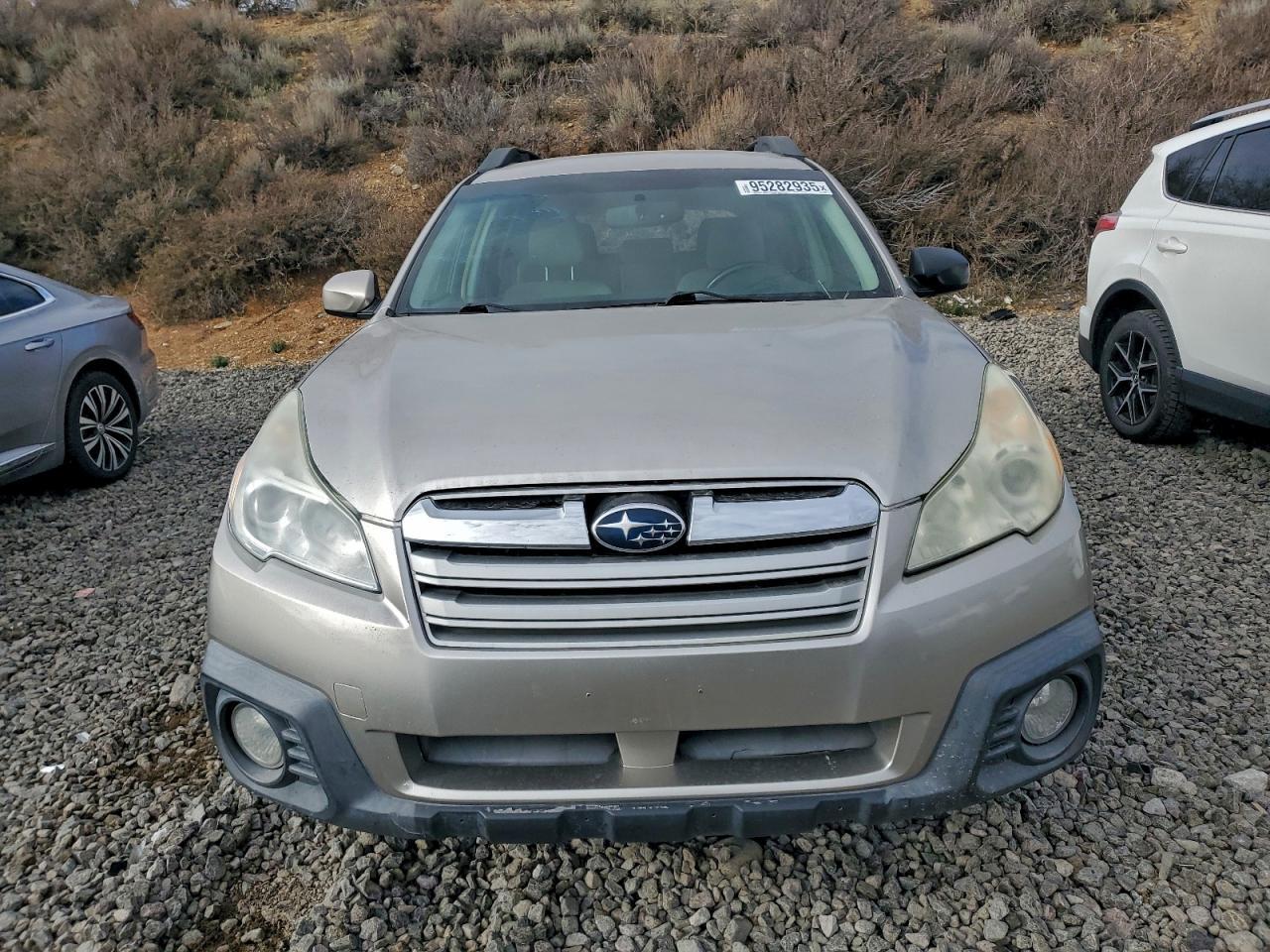 2014 Subaru Outback 2.5I Premium - Image 5