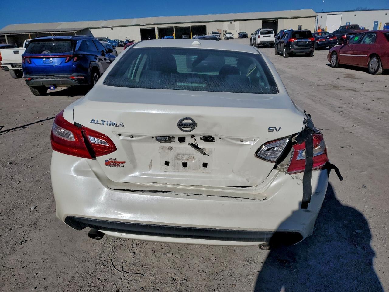 2017 Nissan Altima 2.5 - Image 6