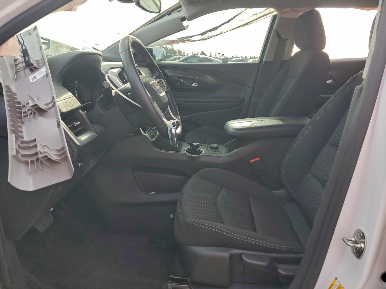 2024 GMC Terrain Sle - Image 7