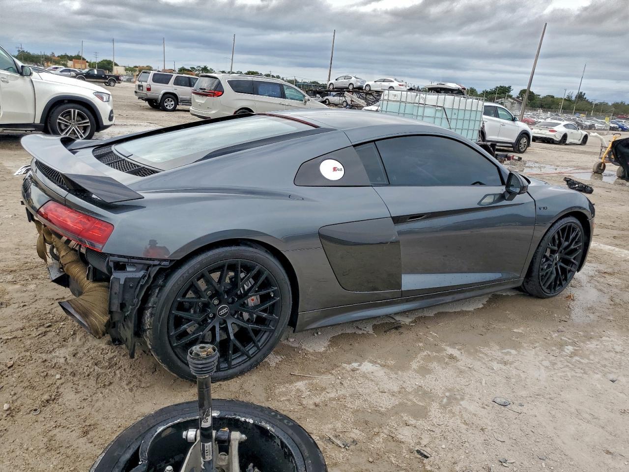 2017 Audi R8 5.2 Plus Quattro - Image 3