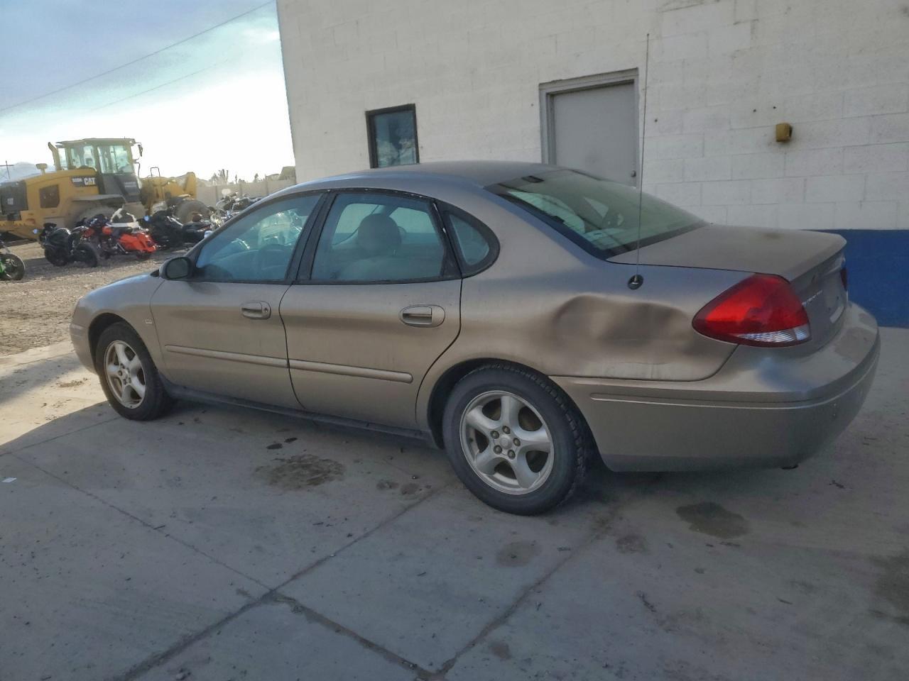 2004 Ford Taurus Ses - Фото 2