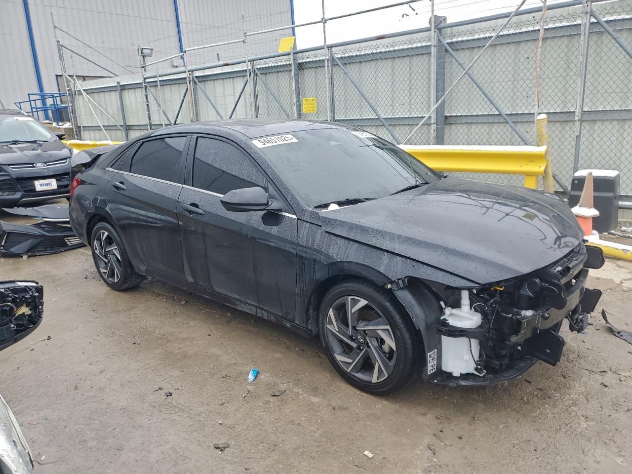 2025 Hyundai Elantra Sel - Фото 4