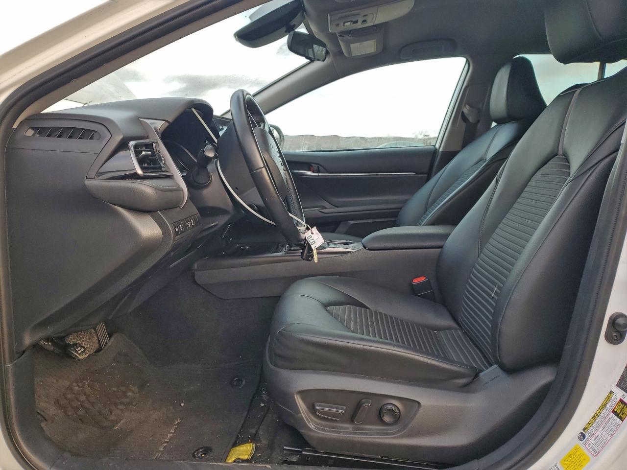 2022 Toyota Camry Se - Фото 7