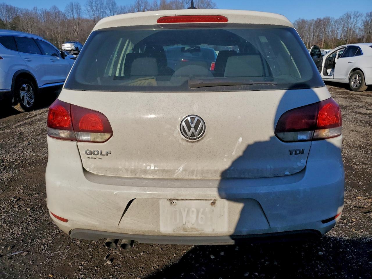 2012 Volkswagen Golf - Image 6