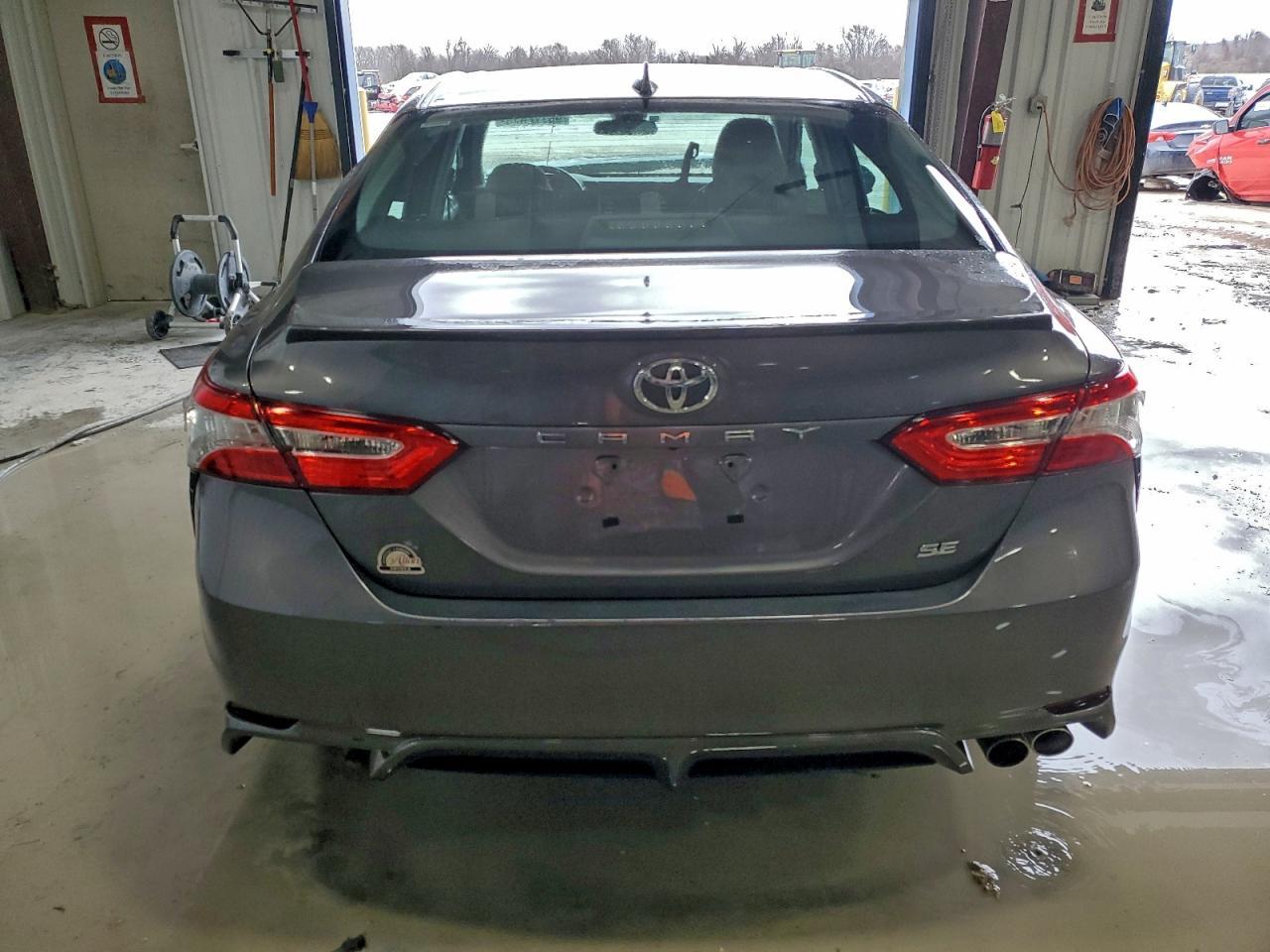 2020 Toyota Camry Se - Image 6