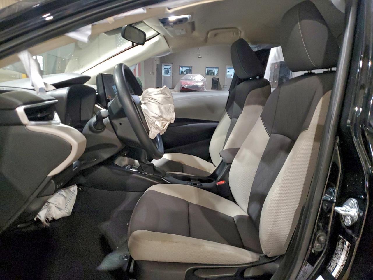 2025 Toyota Corolla Le - Image 7