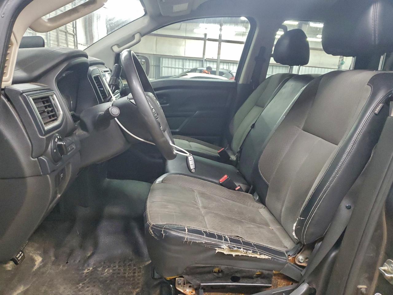 2017 Nissan Titan Xd S - Фото 7