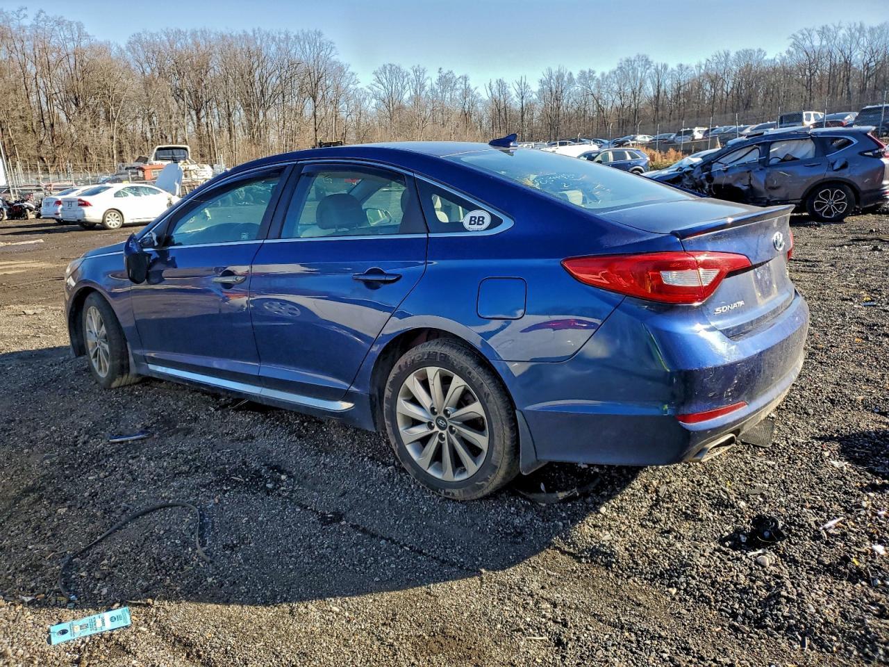 2015 Hyundai Sonata Sport - Image 2