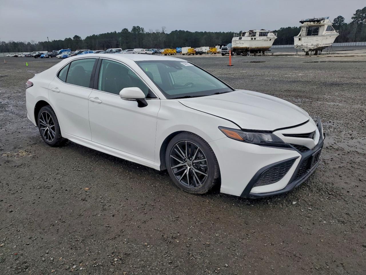 2022 Toyota Camry Se - Фото 4