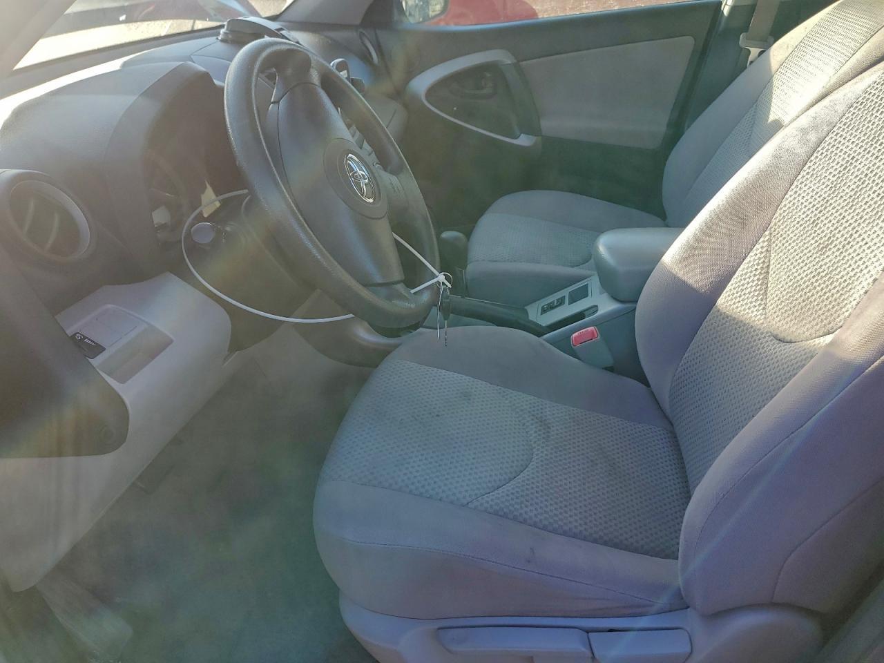 2007 Toyota Rav4 - Image 7