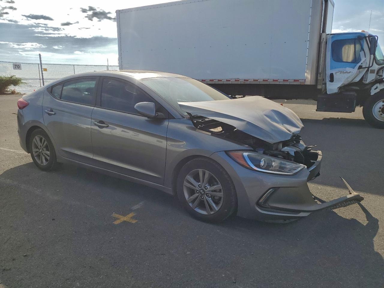 2018 Hyundai Elantra Sel - Фото 4