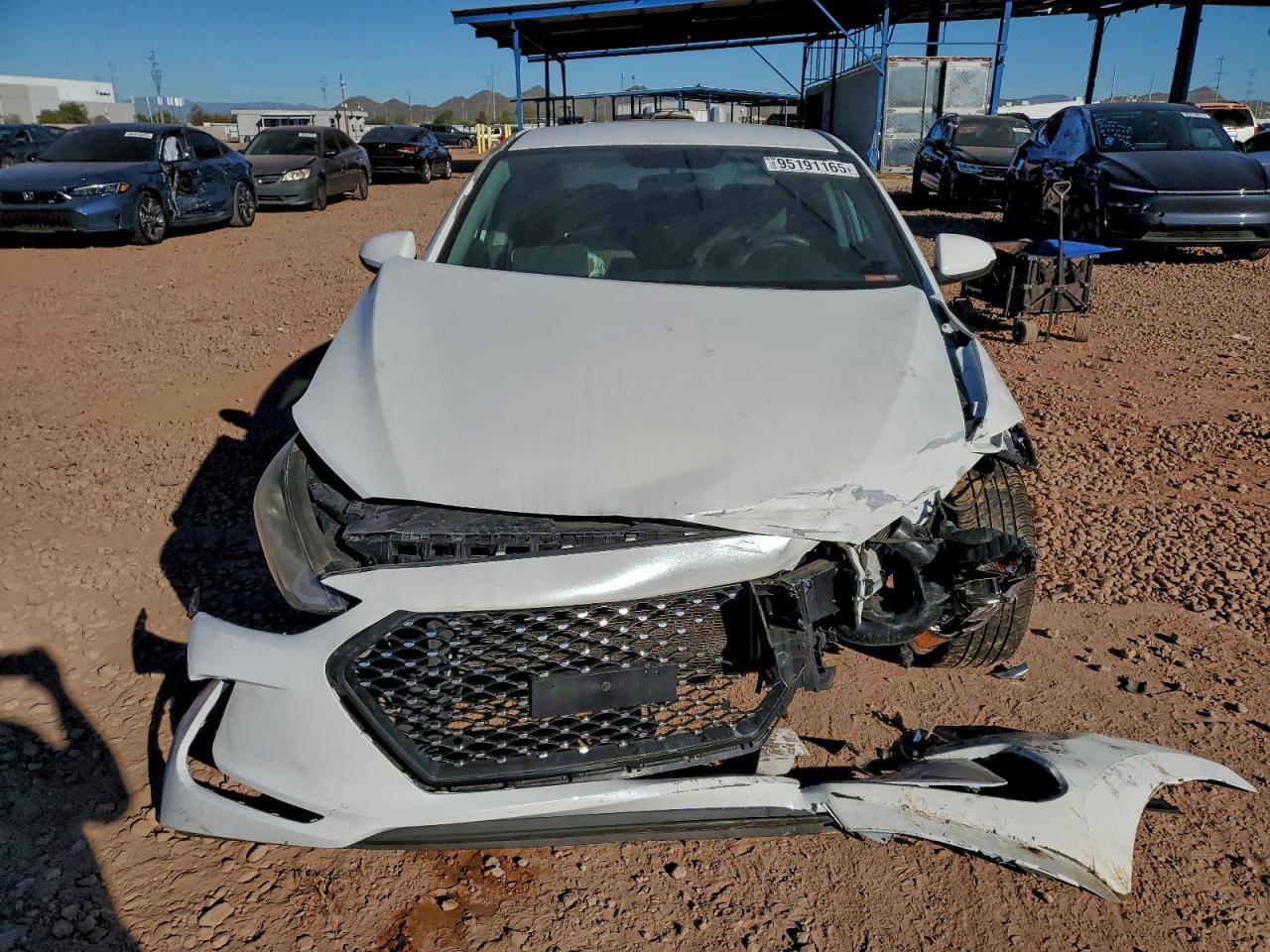 2017 Hyundai Elantra Se - Фото 5