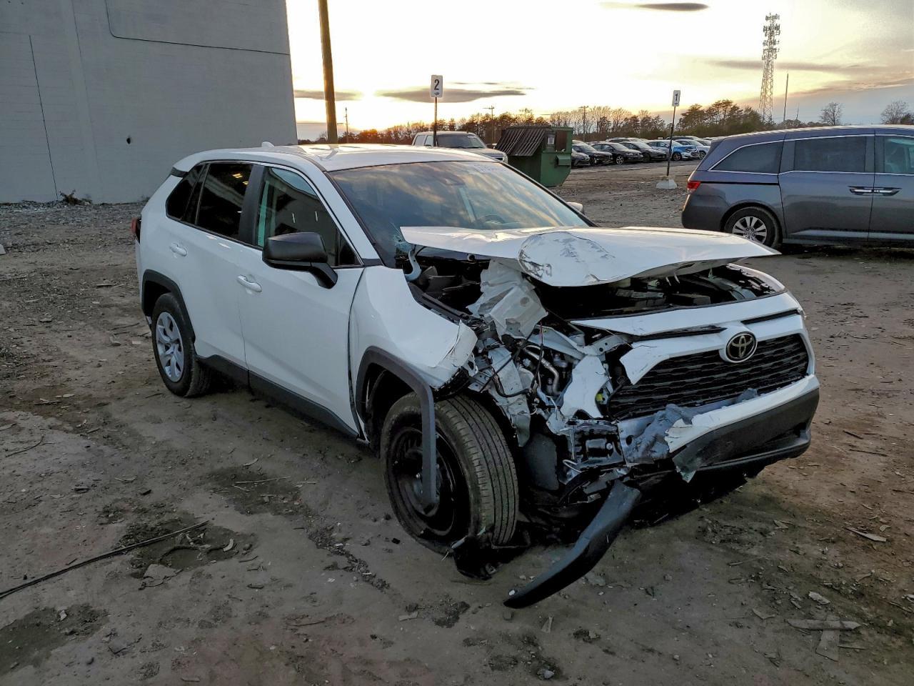 2023 Toyota Rav4 Le - Фото 4