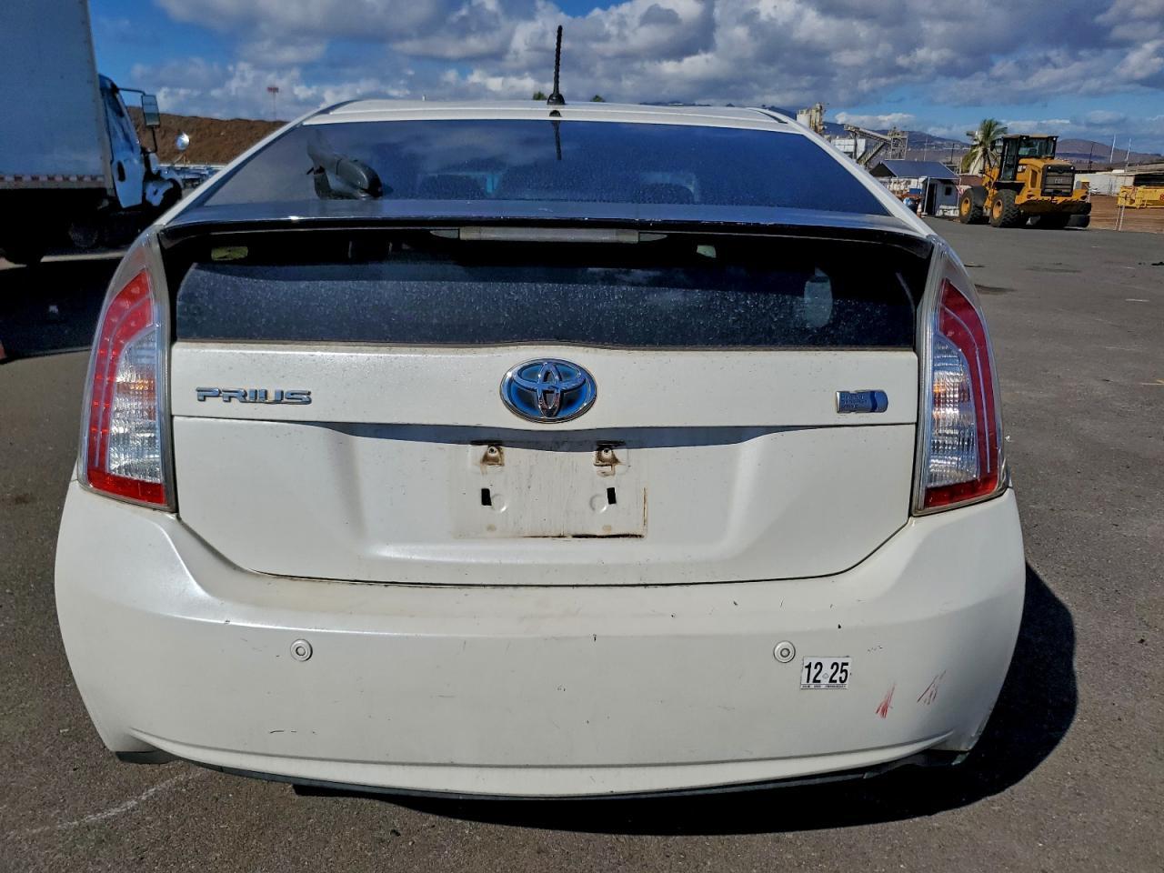 2013 Toyota Prius - Фото 6