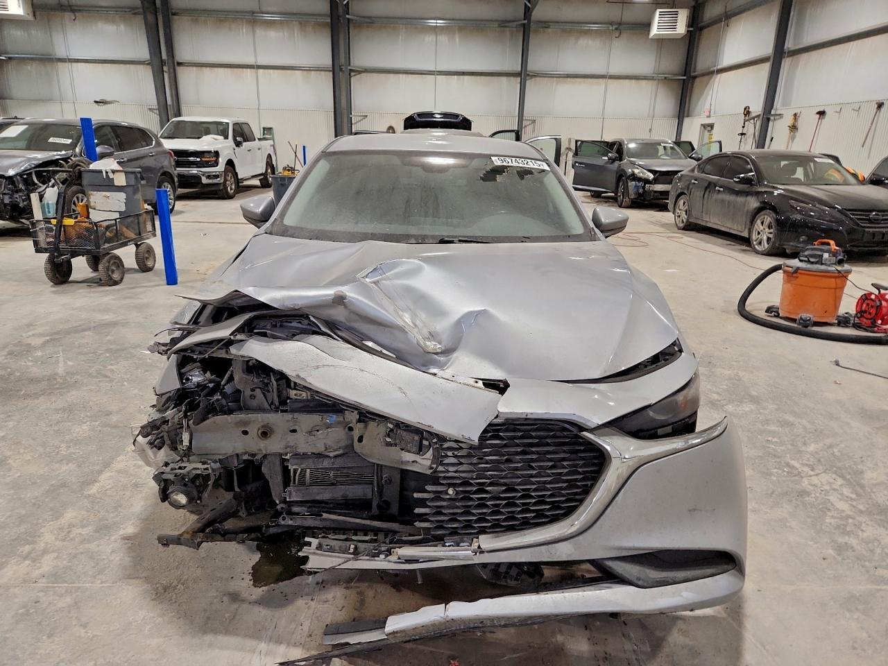 2020 Mazda 3 Select - Image 5