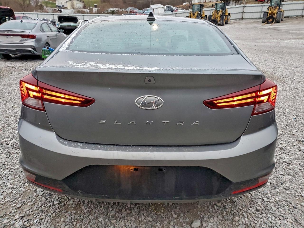 2019 Hyundai Elantra Sel - Фото 6