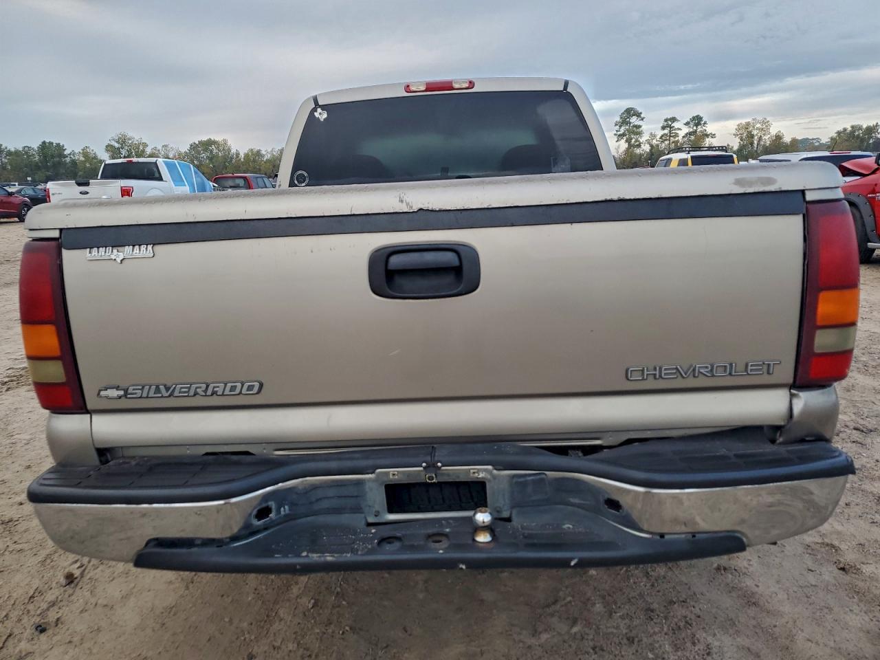 2002 Chevrolet Silverado C1500 - Image 6