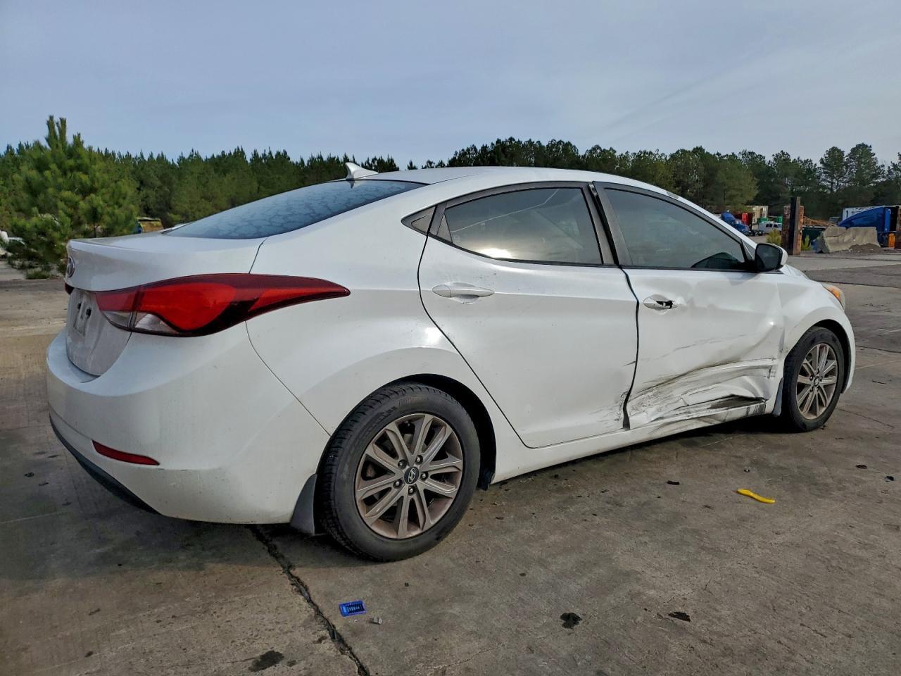 2014 Hyundai Elantra Se - Фото 3