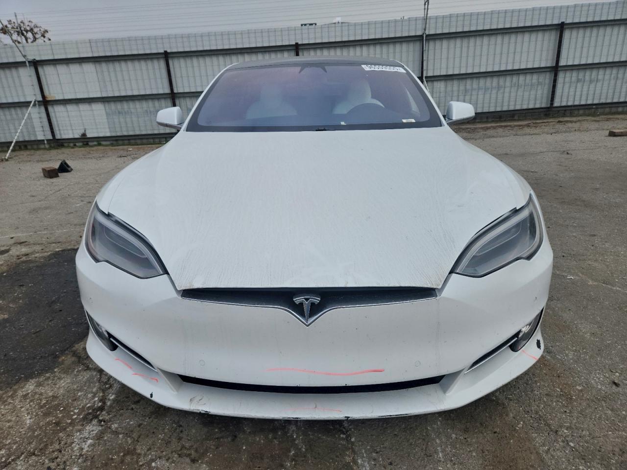 2020 Tesla Model S - Фото 5
