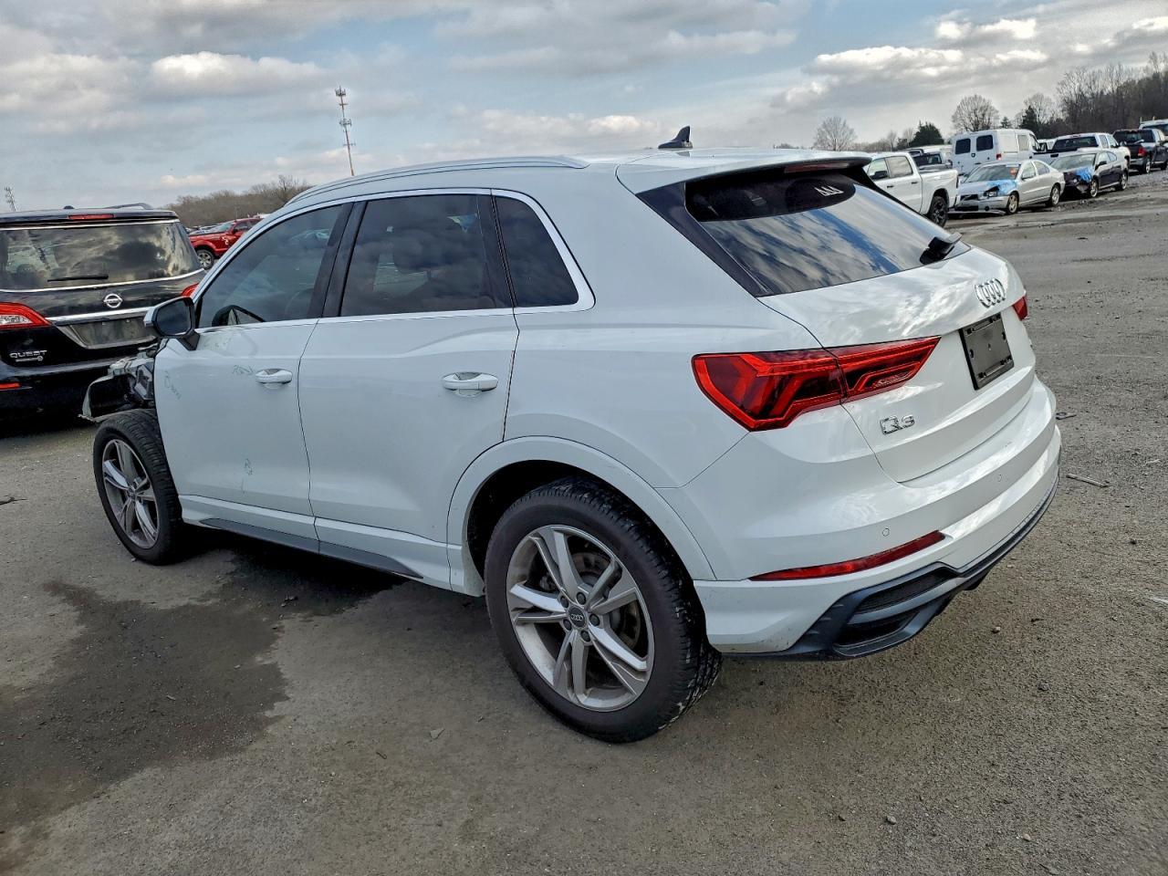 2020 Audi Q3 Premium S Line - Фото 2