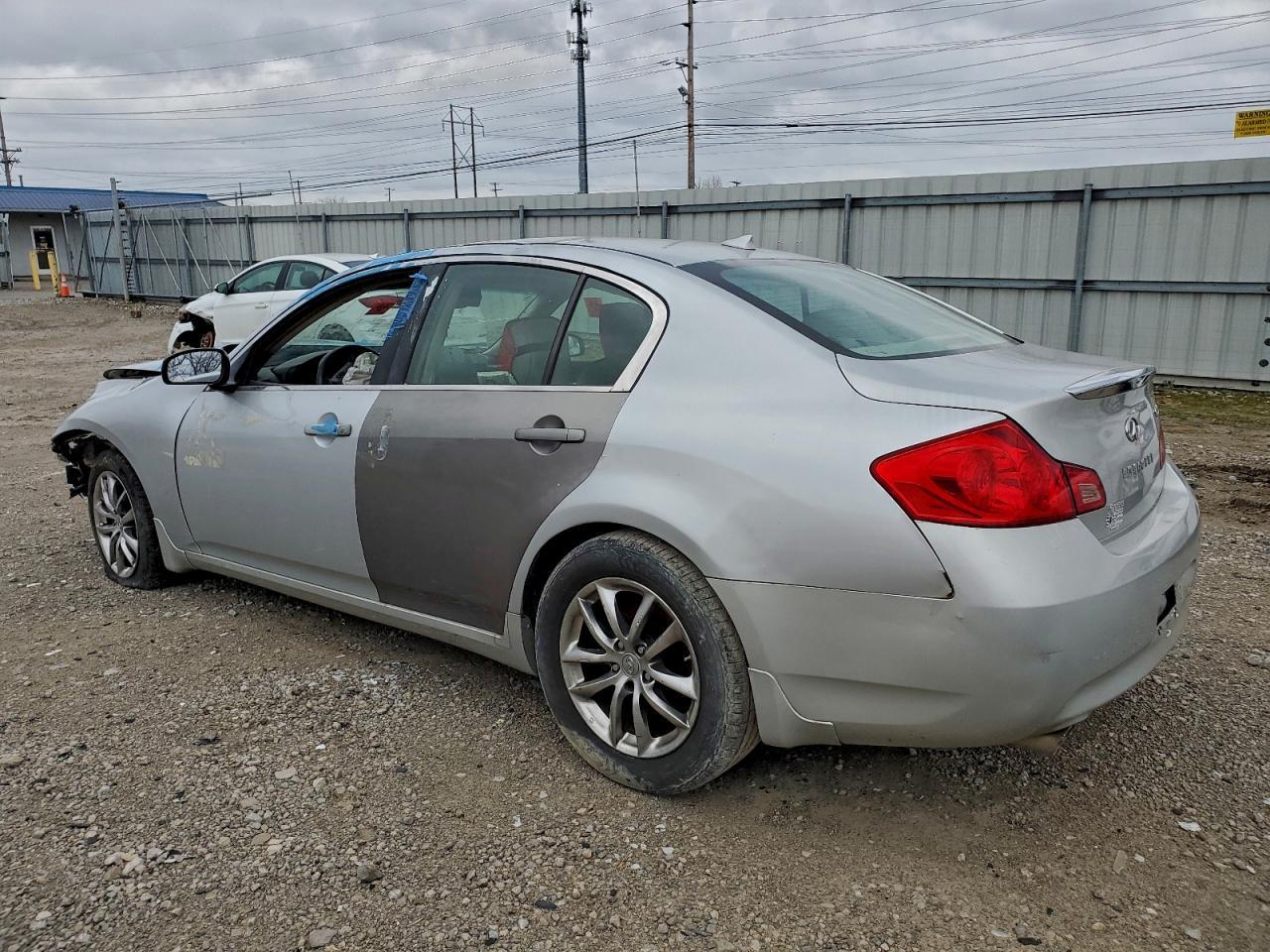 2008 Infiniti G35 - Фото 2