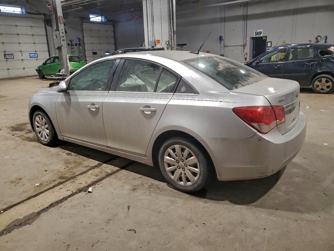 2011 Chevrolet Cruze Lt - Фото 2