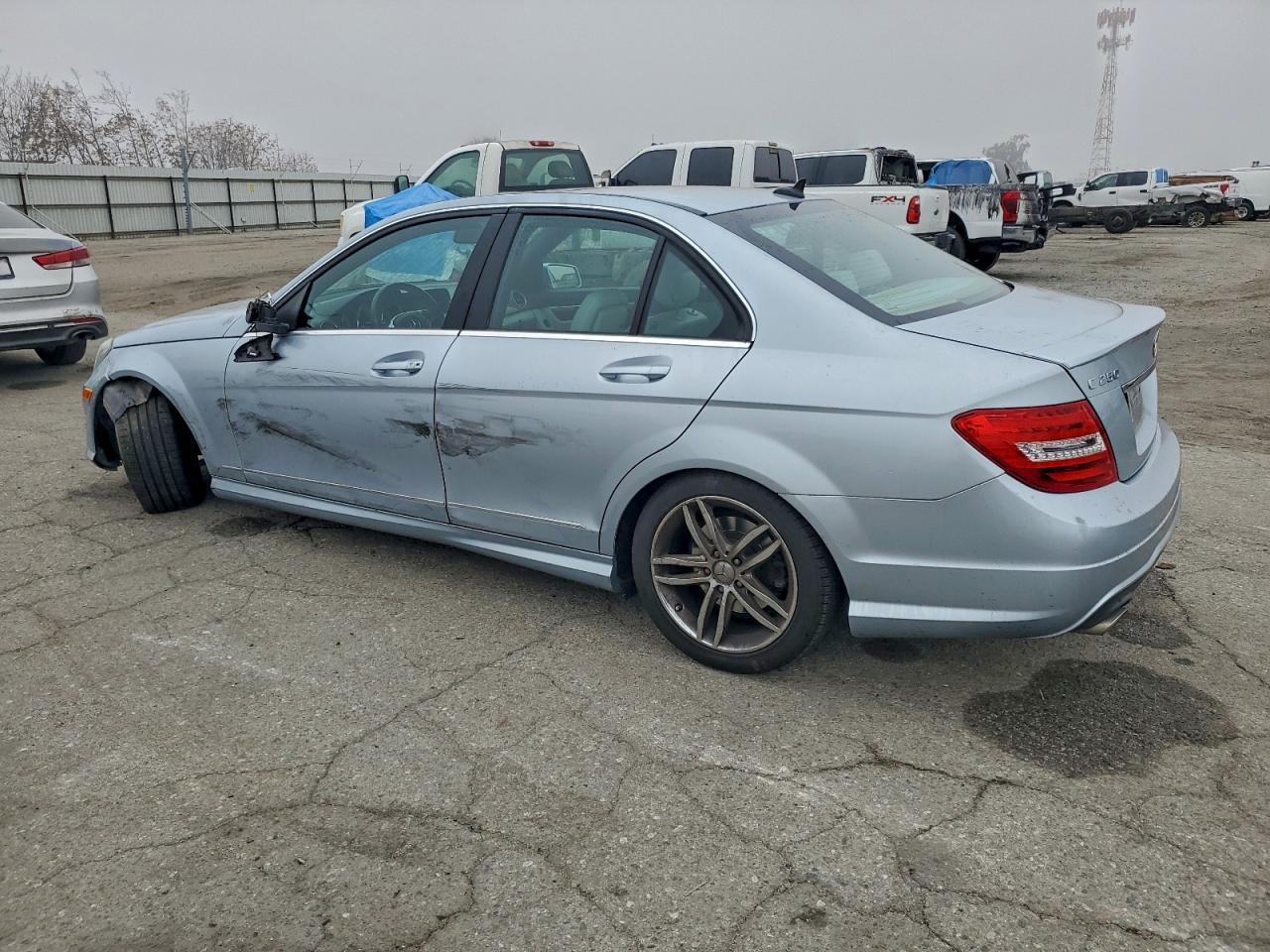 2013 Mercedes-Benz C 250 - Image 2