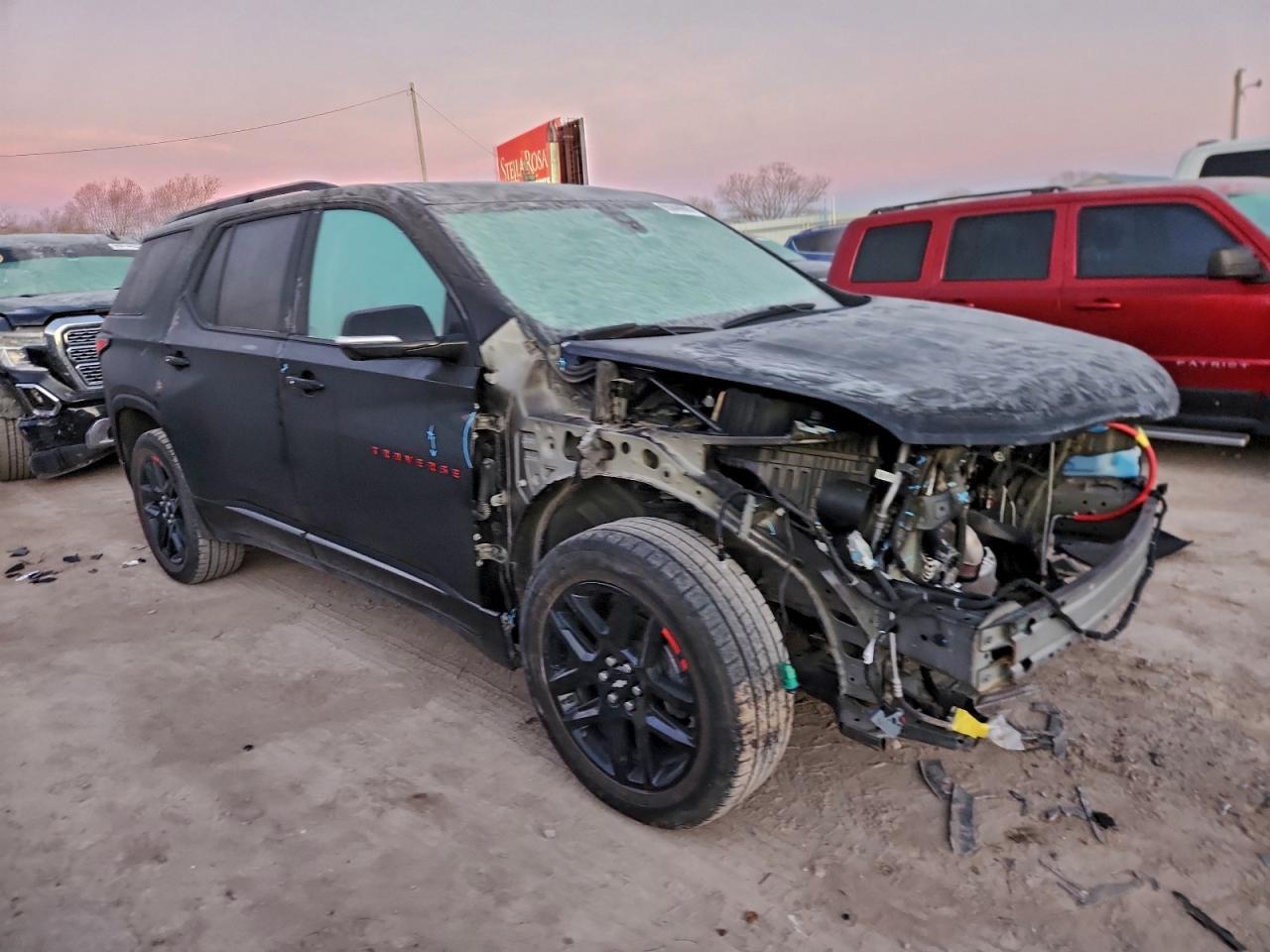 2020 Chevrolet Traverse Premier - Image 4