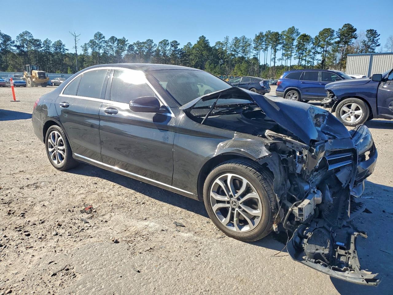 2017 Mercedes-Benz C 300 4Matic - Фото 4